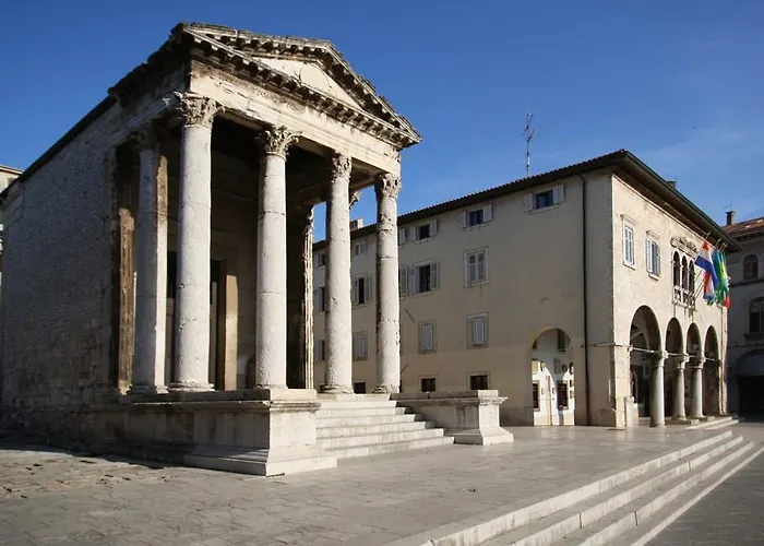 Апартаменты Jadranka Пула