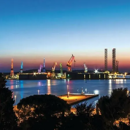 Διαμέρισμα Jadranka *